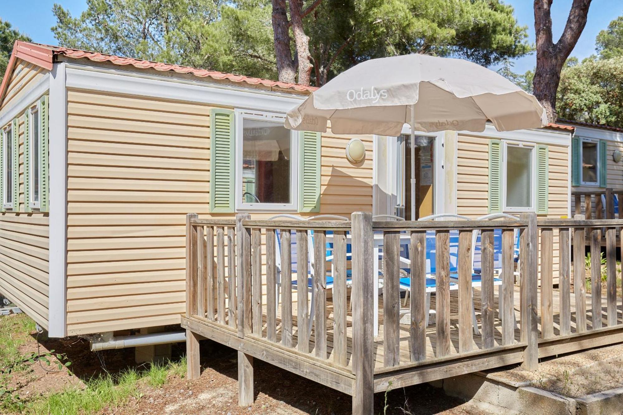 Domaine Residentiel De Plein Air Odalys La Pinede Agde Bagian luar foto
