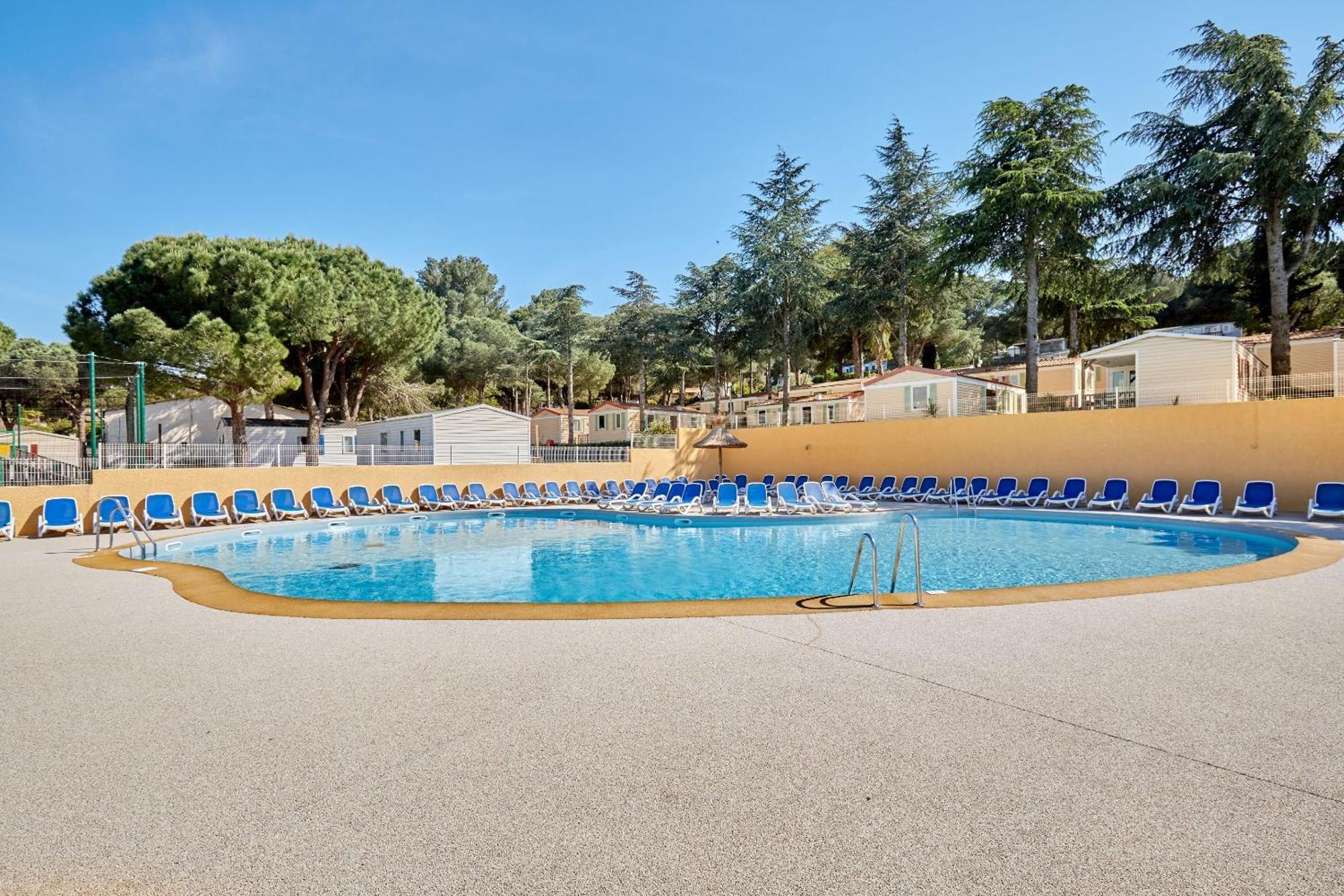 Domaine Residentiel De Plein Air Odalys La Pinede Agde Bagian luar foto