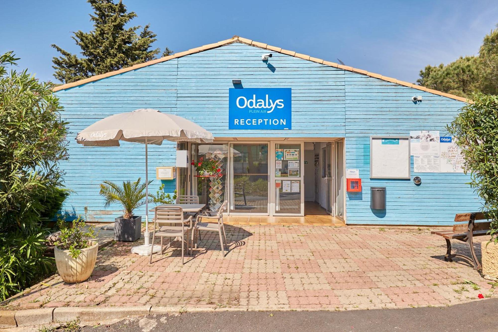 Domaine Residentiel De Plein Air Odalys La Pinede Agde Bagian luar foto