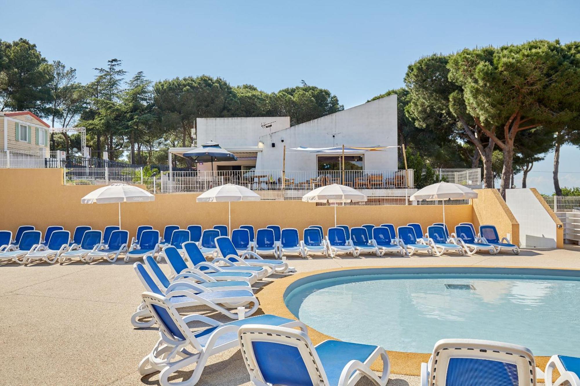 Domaine Residentiel De Plein Air Odalys La Pinede Agde Bagian luar foto